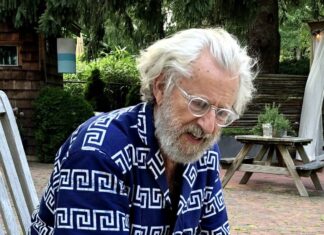 James Asher Caplan, Artist and Entrepreneur, Dies at 82