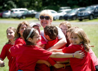 Lisa Kasser, Owner and Director of Creative Arts Camp, Dies at 69
