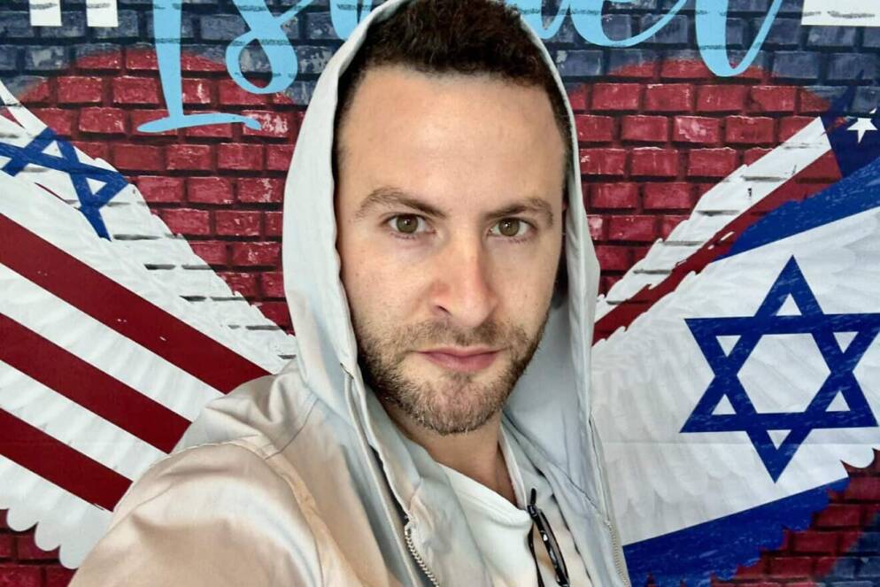 PEN America Withdraws Support for Israeli Comedian Facing Canceled Shows