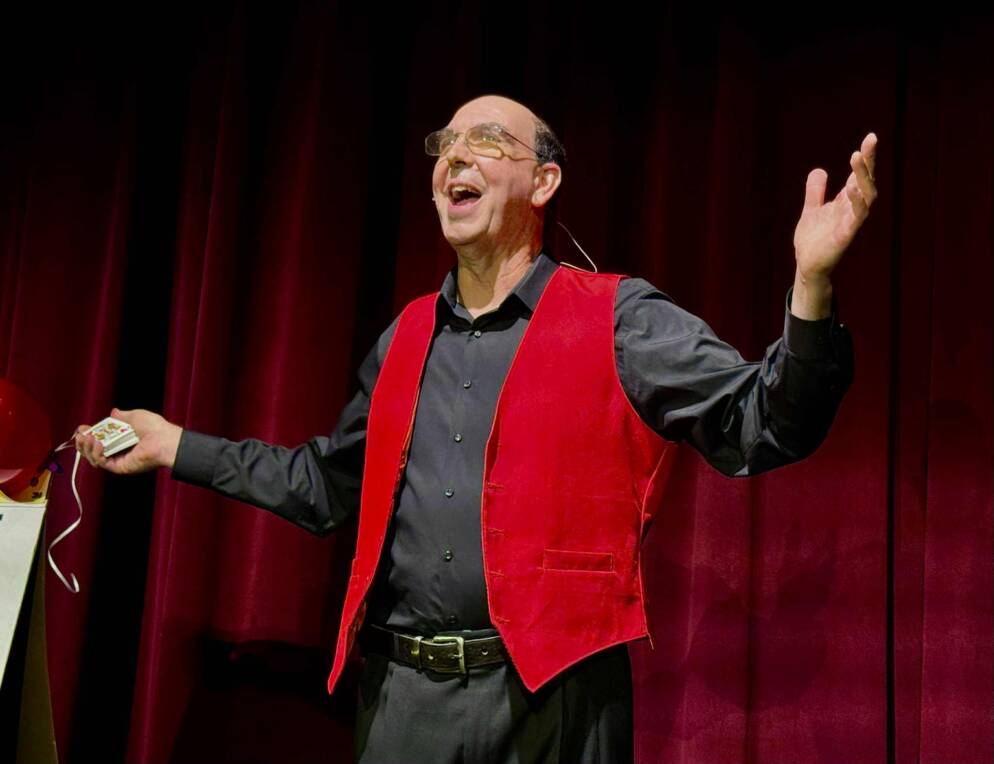 Rob Malissa: Congregation Kol Emet Member Has a Magic Touch