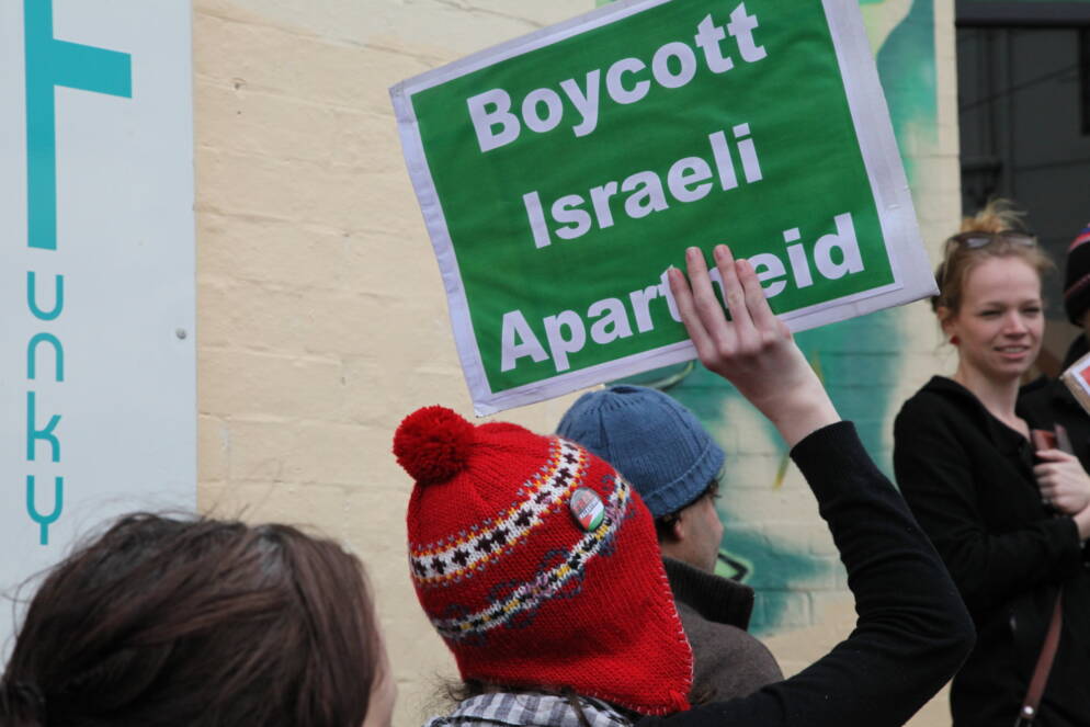 The Trouble With the Settlement Boycott